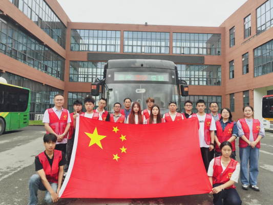 党团合力齐服务，青春献礼庆华诞|我校开展“青春献礼国庆 助力学子出行”志愿服务活动